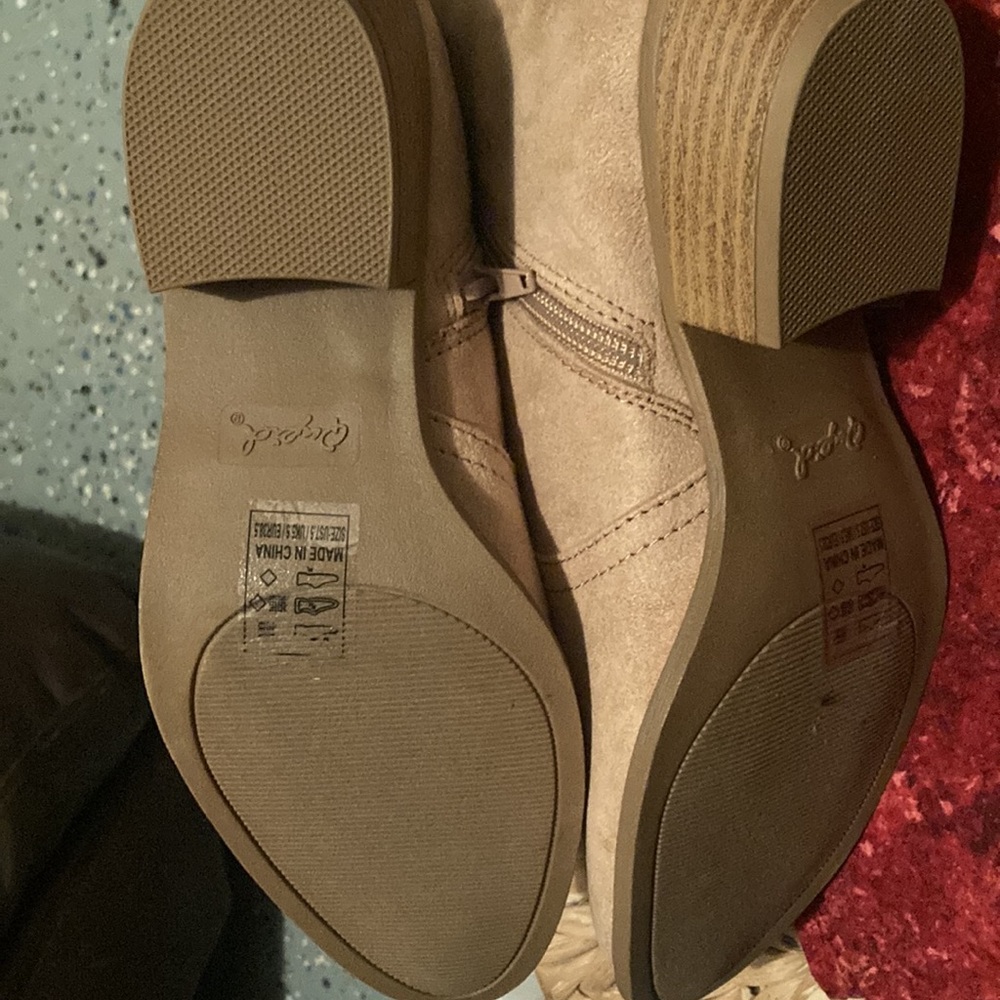 Booties - Picture 3 of 3